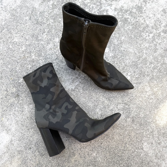 Jeffrey Campbell Camouflage Black Green Siren Boots/Booties 9 Pointed Toe Camo - Picture 9 of 10